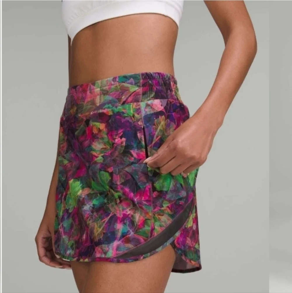 Lululemon Hotty Hot High-Rise Skirt - Picture 8 of 9
